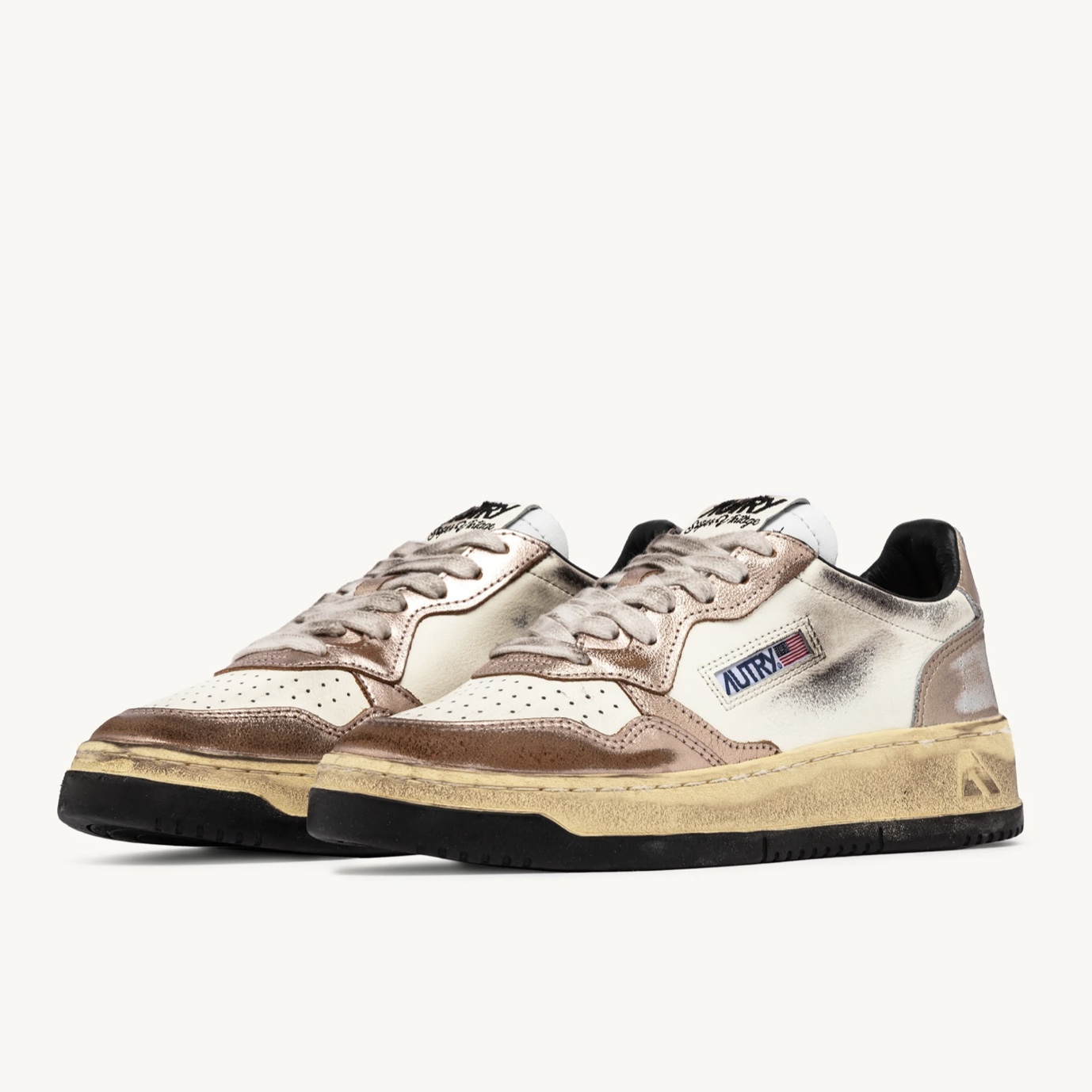 Autry - Sneaker Super Vintage Low in Pelle Metallic Rose - immagine 2