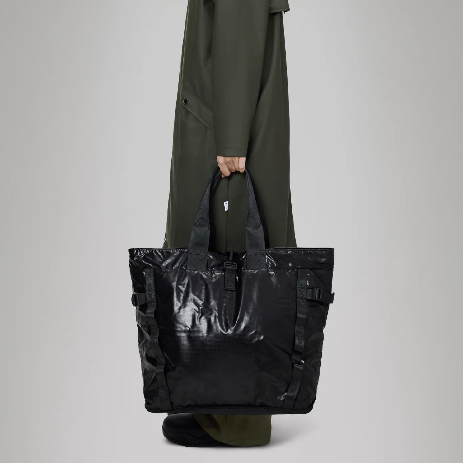 Rains - Sibu Shopper Bag Black - immagine 3