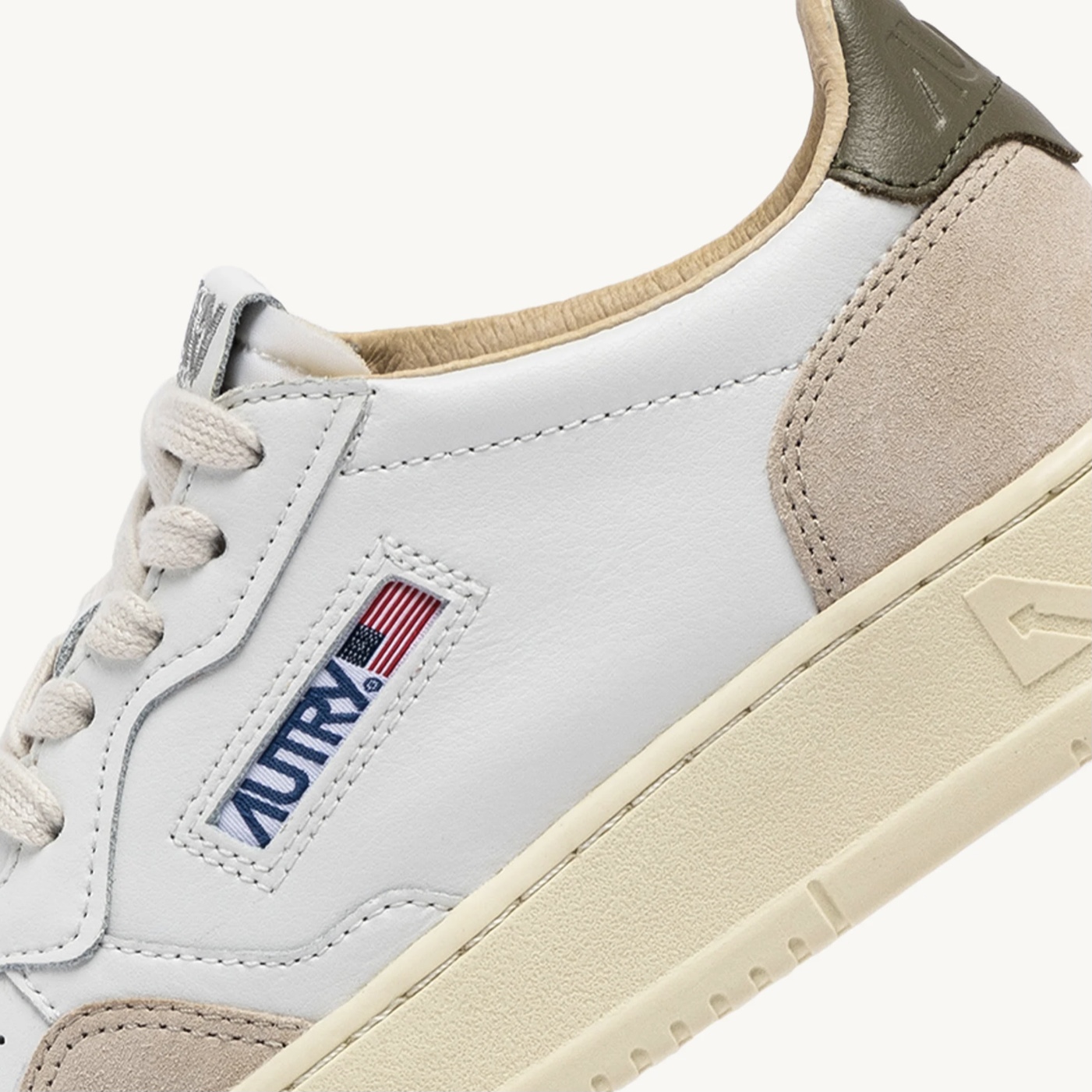 Autry - Medalist Low in Pelle e Suede Bianco Covert Green - immagine 6