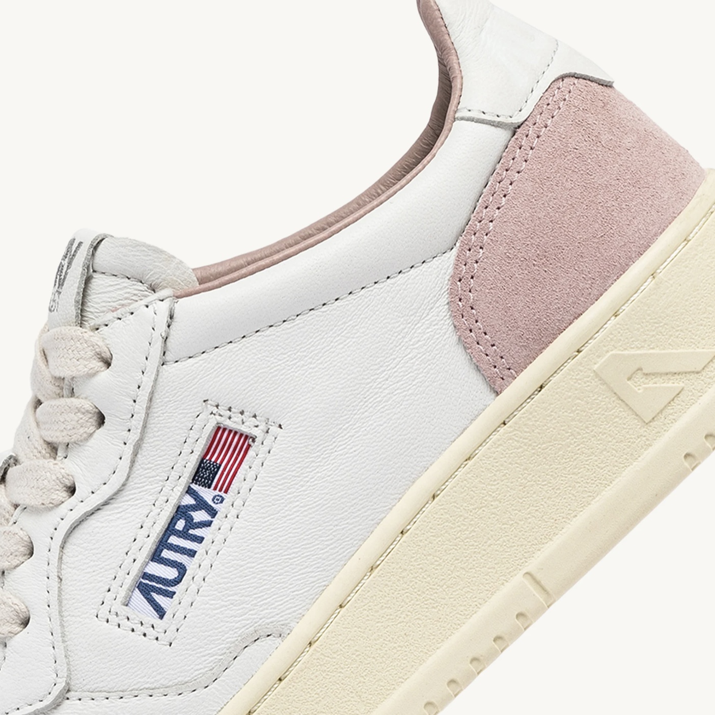 Autry - Medalist Low in Pelle Suede Bianco Powder - immagine 6