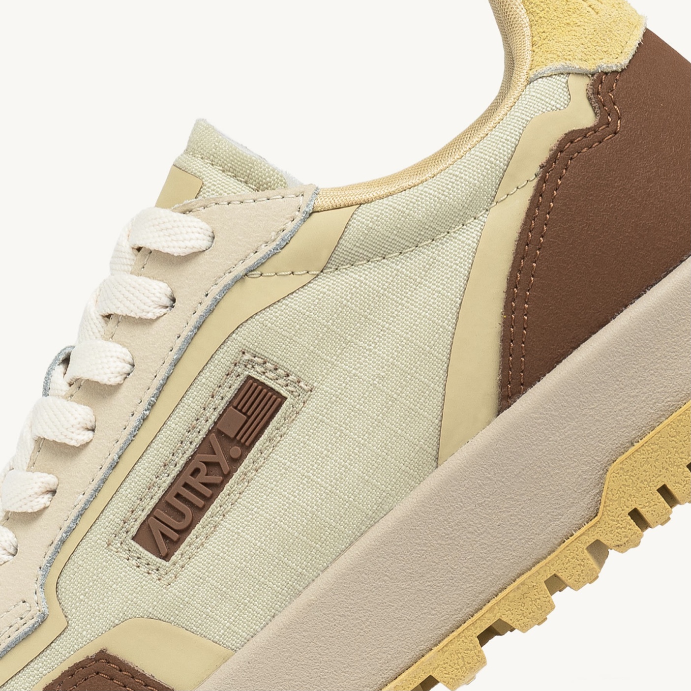 Autry Sneakers Wildpace Low in Nylon Ripstop e Pelle Fog e Thrush - immagine 6