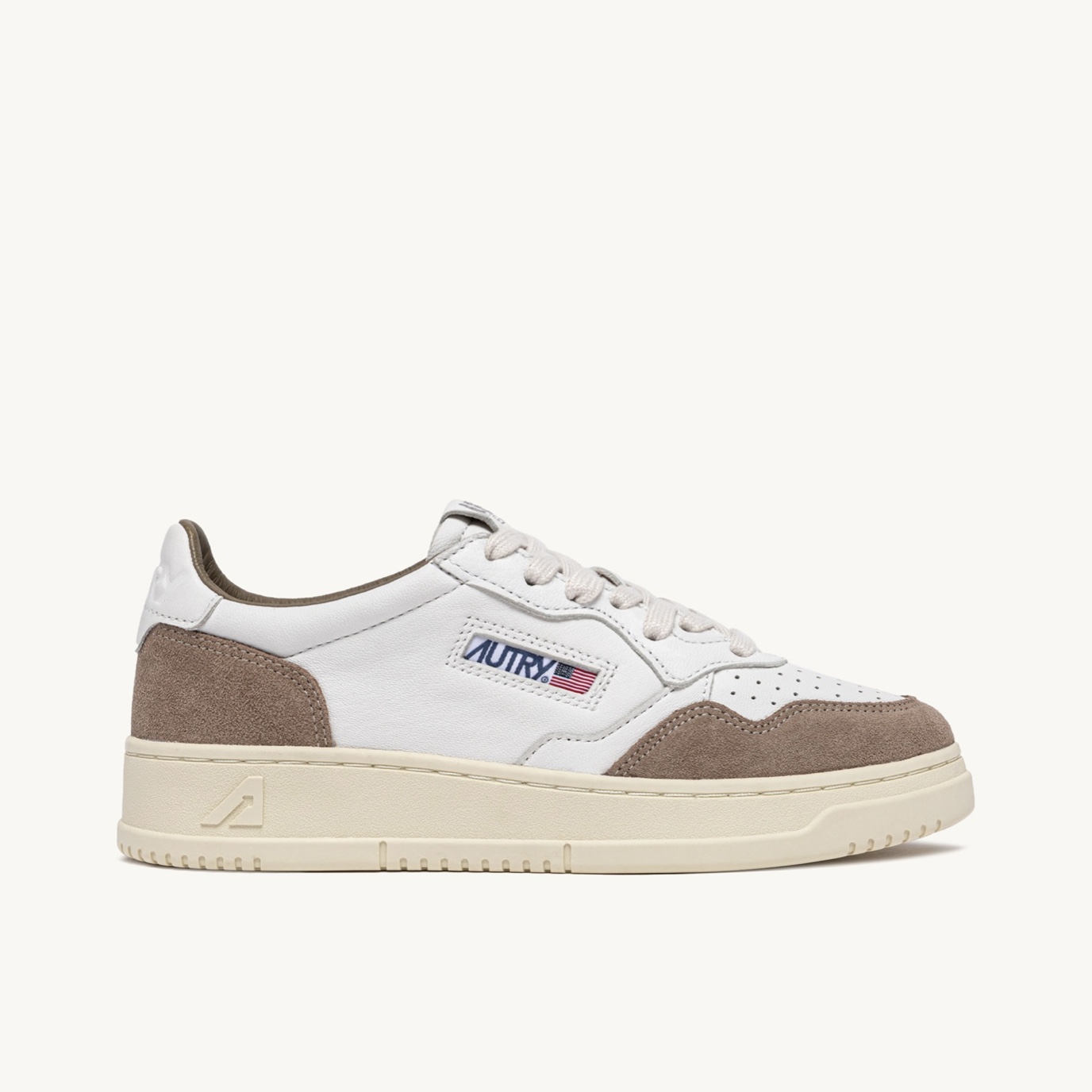 Autry Sneakers Medalist Low in Pelle di Capra Bianca e Suede Marrone