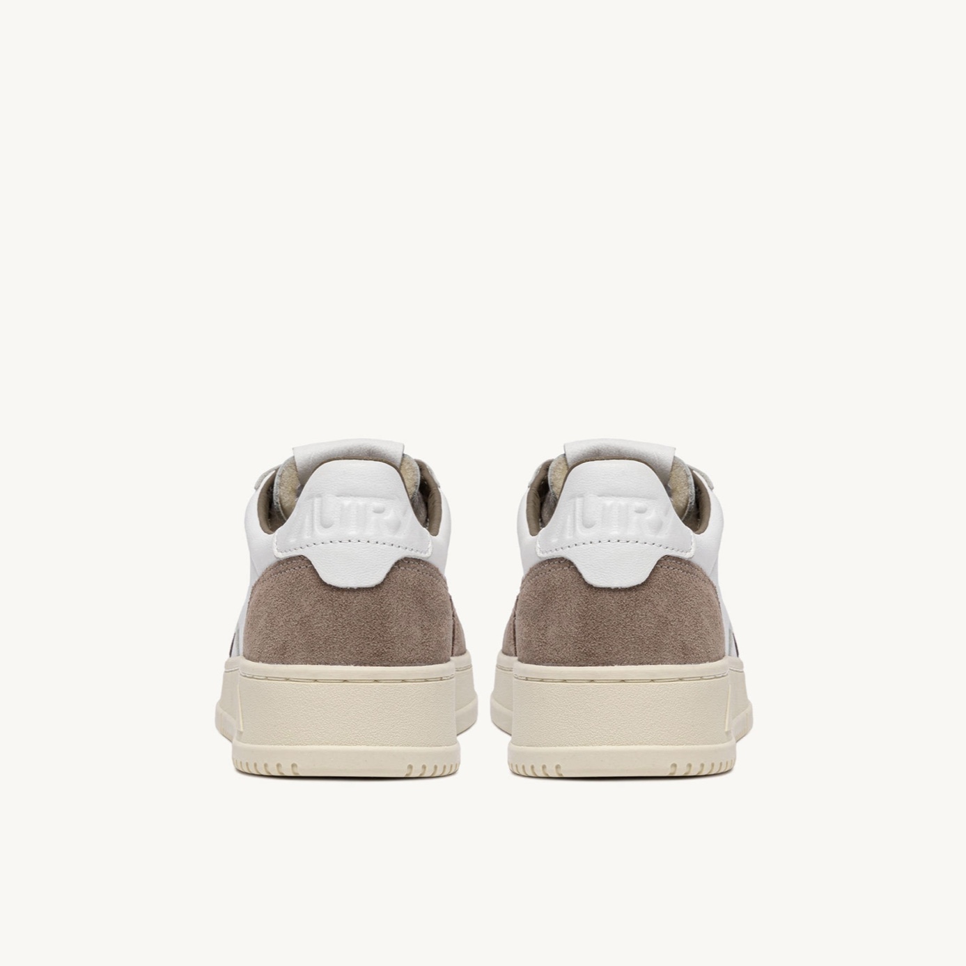 Autry Sneakers Medalist Low in Pelle di Capra Bianca e Suede Marrone - immagine 3